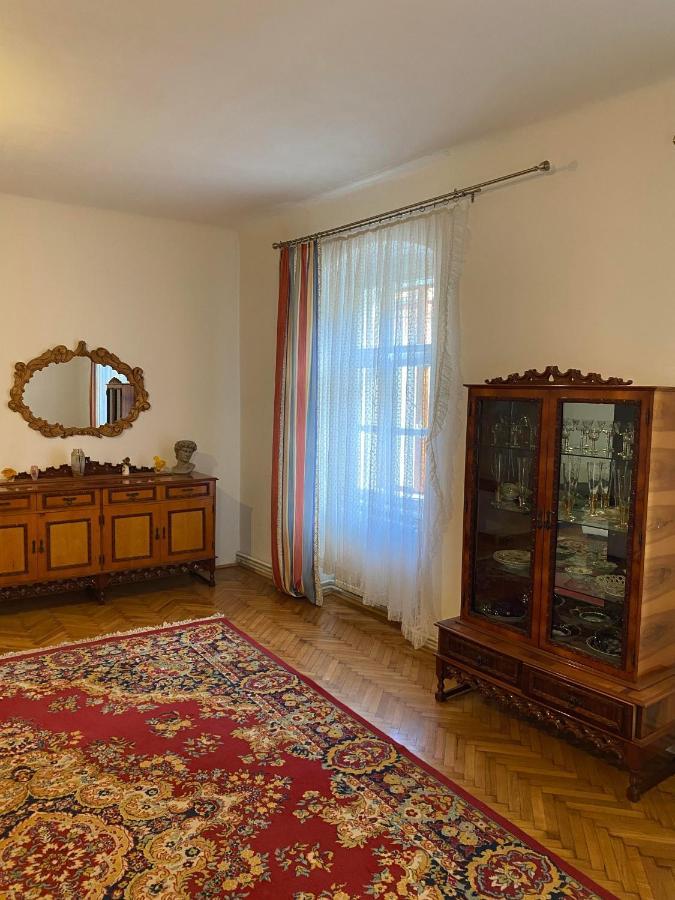 Apartament Istoric Ultracentral - With Parking Sibiu Exterior foto